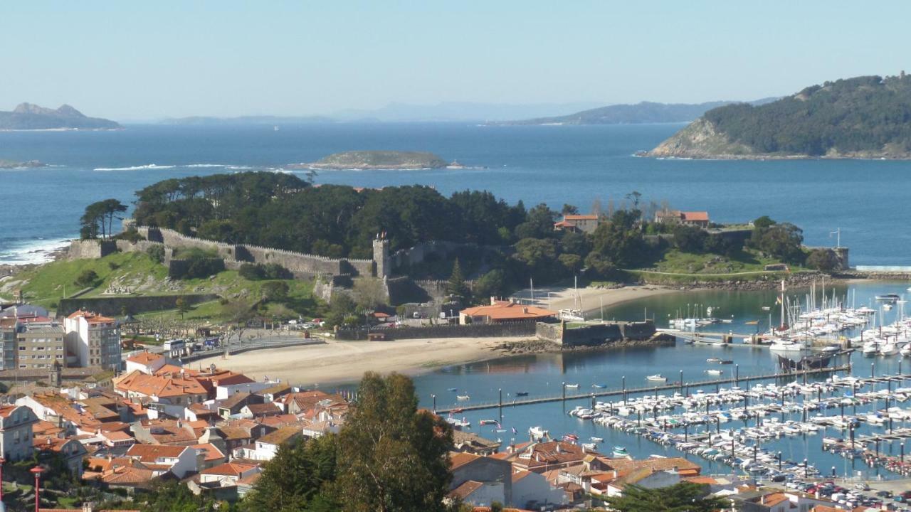 Villa Preciosa Casa En El Casco Historico De Baiona Esterno foto